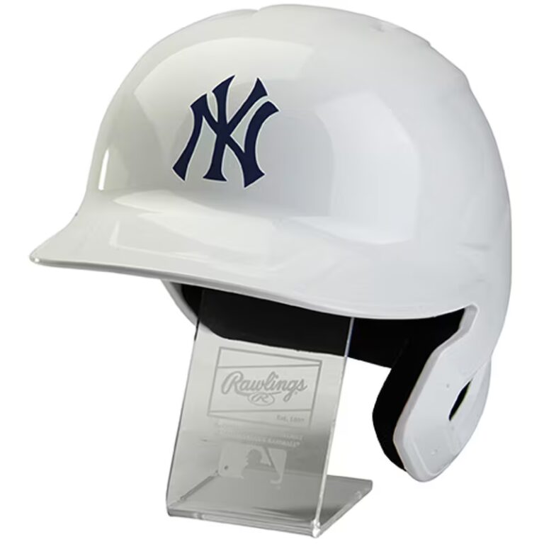 new-york-yankees-fanatics-exclusive-chrome-alternate-rawlings-replica-batting-helmet_pi4676000_ff_4676693-b6ea61e6e08e3c7aa921_full